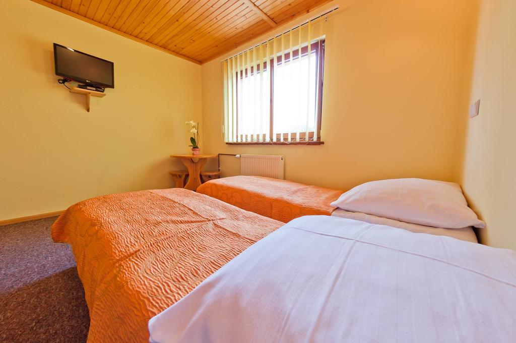 Wynajem Pokoi ,,Gory Tatry Wypoczynek "Pawel Kuczynski Czarna Gora Exterior photo